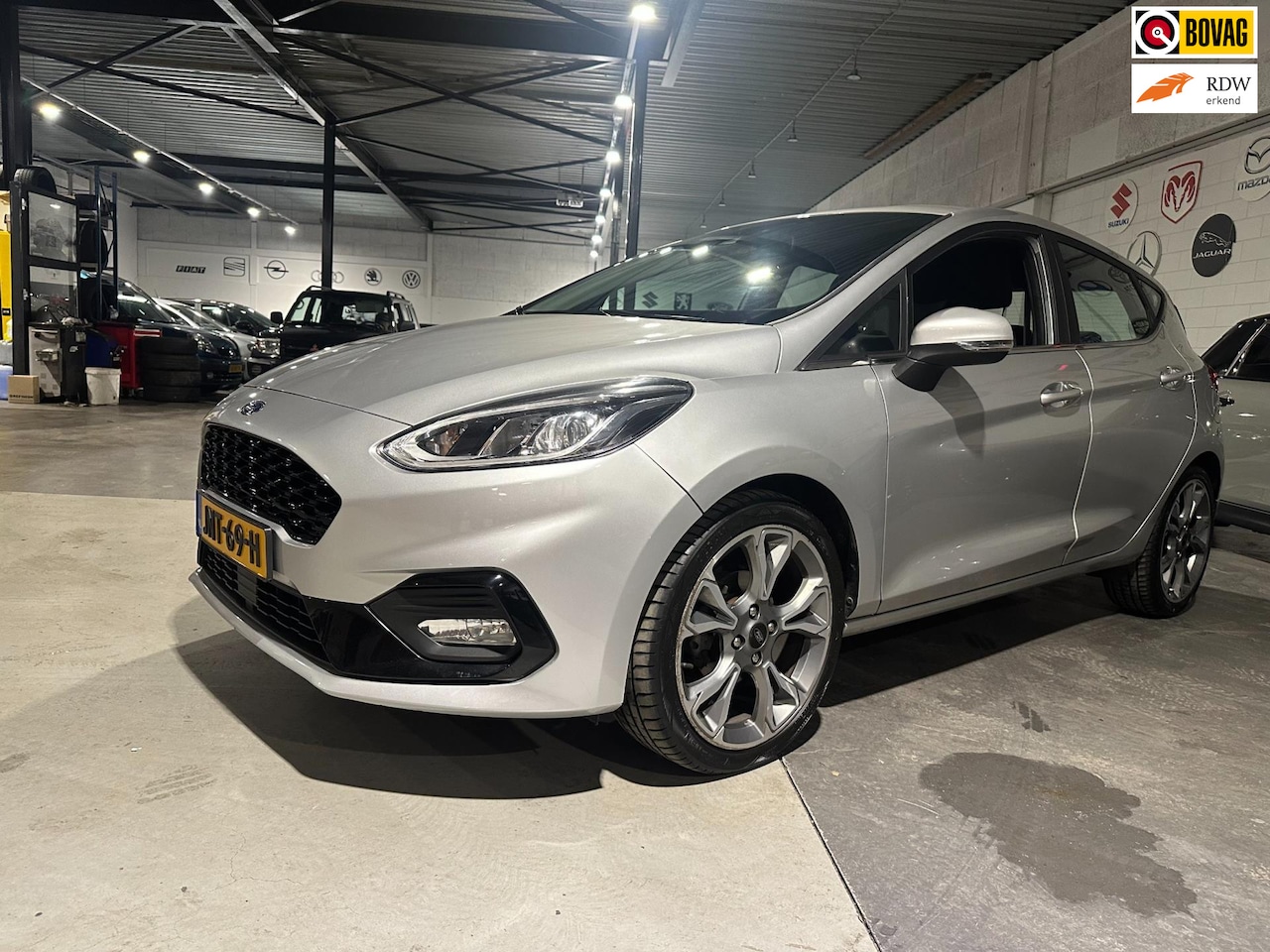 Ford Fiesta - 1.1 Trend/St uitvoering/Dealer onderhouden/Apk nw bij aflevering - AutoWereld.nl