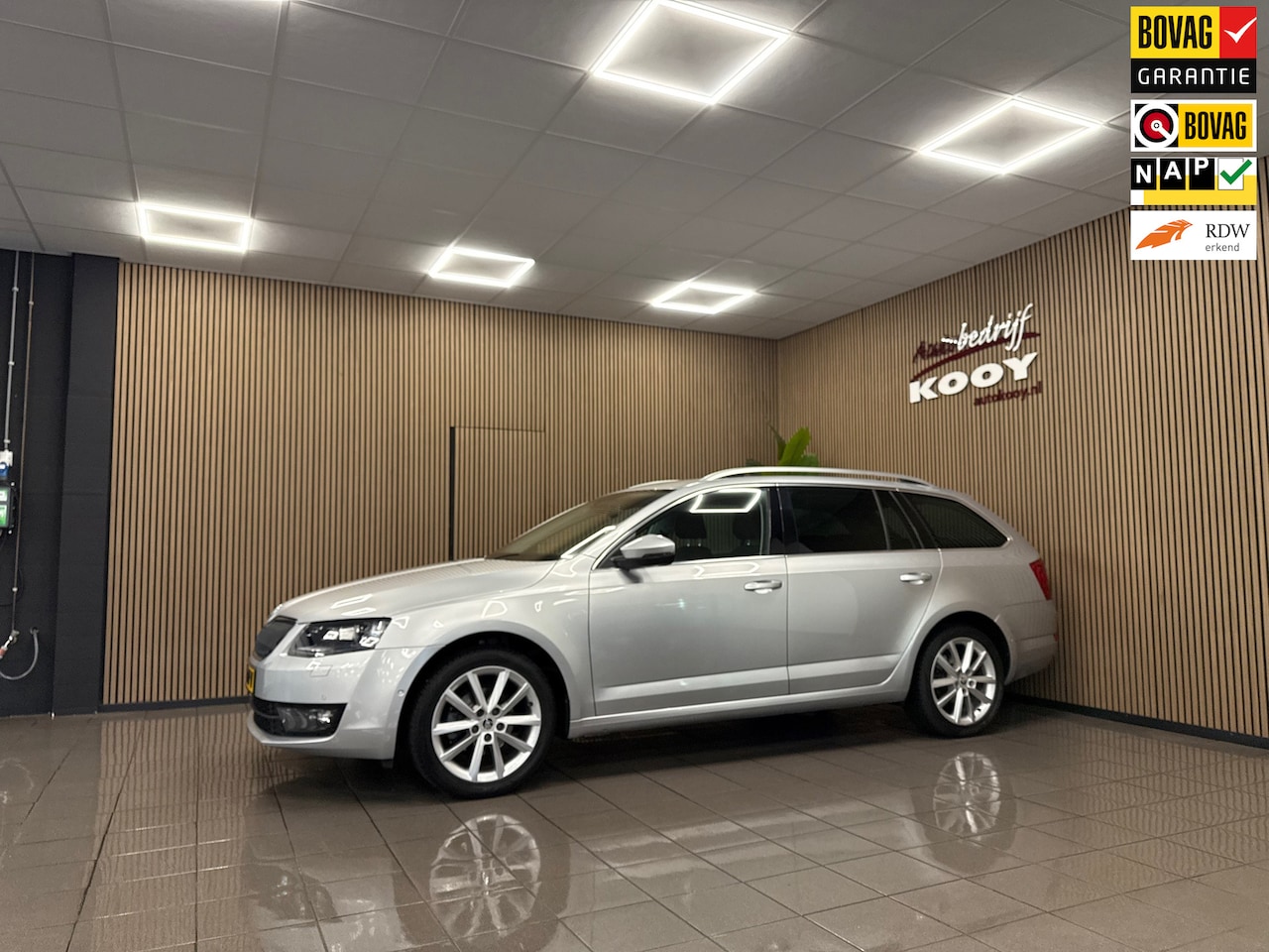 Skoda Octavia Combi - 1.2 TSI Greentech Style Businessline * 1e Eig / Navigatie / Cruise control / NL Auto * - AutoWereld.nl