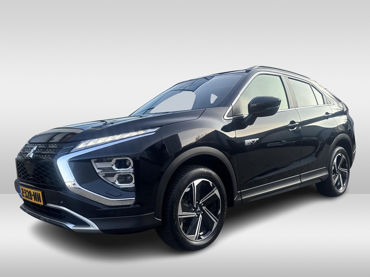 Mitsubishi Eclipse Cross - 2.4 PHEV Intense+ TREKHAAK // KEURIGE AUTO - AutoWereld.nl