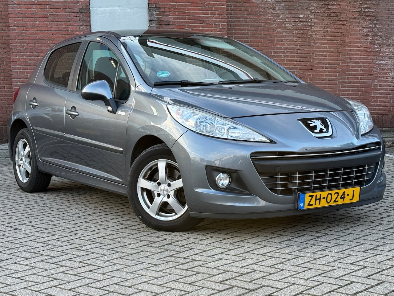 Peugeot 207 - 1.4 VTi Access|5DRS|PANNO|AIRCO| - AutoWereld.nl