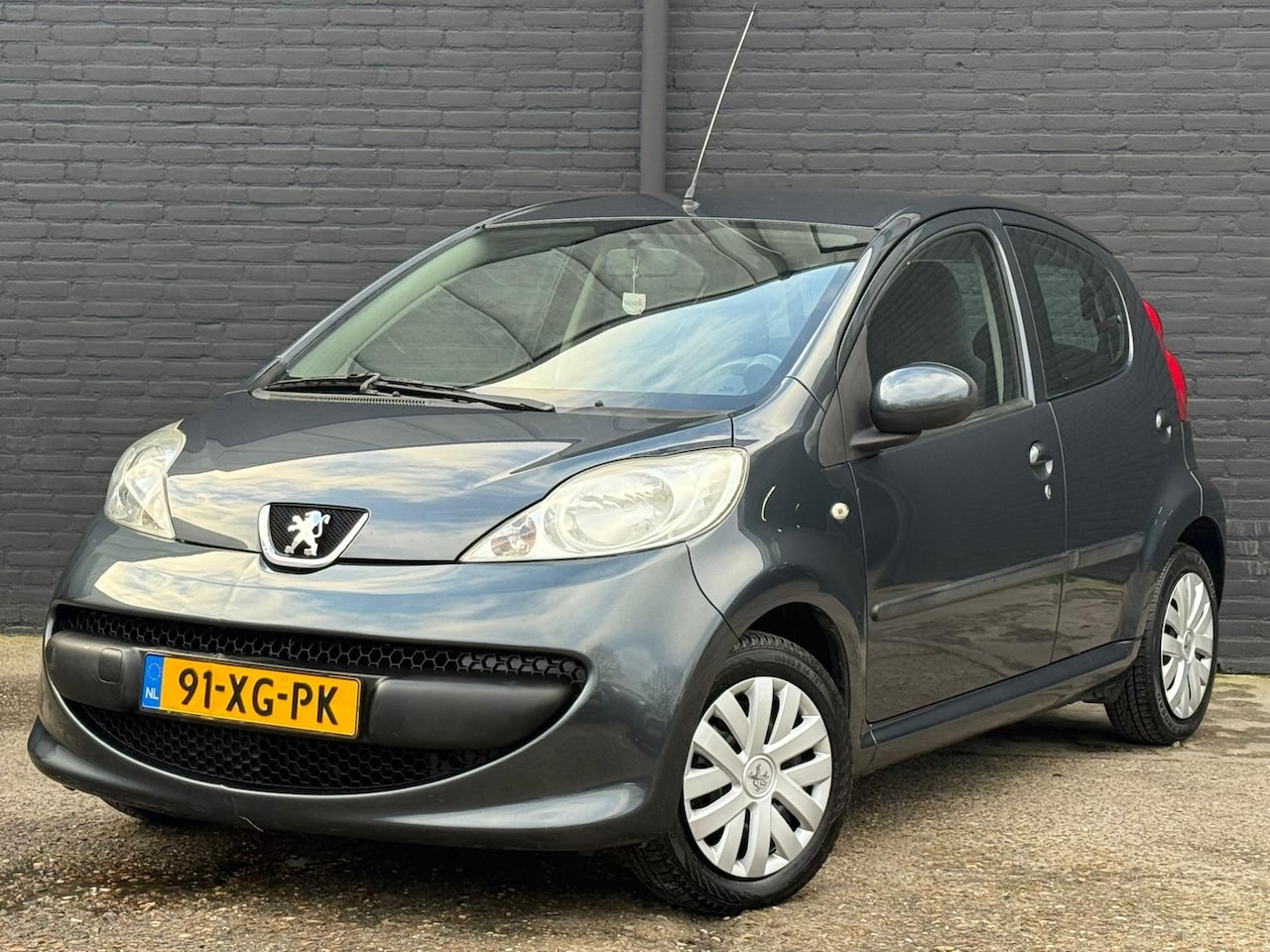 Peugeot 107 - 1.0-12V XS AIRCO | ELEK RAMEN | AUTOMAAT | NWE APK - AutoWereld.nl