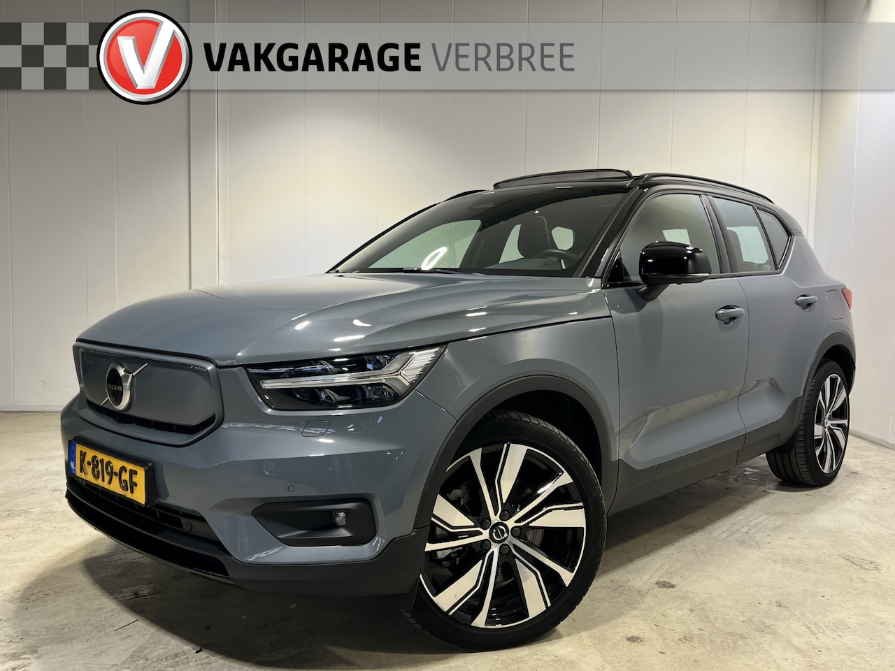 Volvo XC40 - Recharge P8 AWD R-Design | Navigatie/Android/Apple Carplay | LM Velgen 19" | Voorstoelen V - AutoWereld.nl