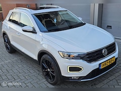 Volkswagen T-Roc - 1.5 TSI Sport Pano LMV