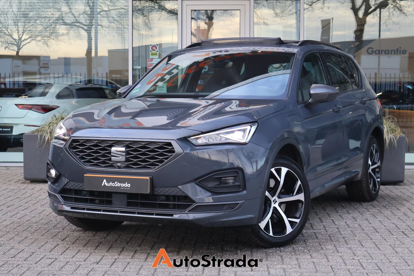 SEAT Tarraco - 1.4 FR TSI e-Hybrid 245pk | Trekhaak | 360 Camera | Pano | LED | Stoelverwarming | Keyless - AutoWereld.nl