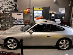 Porsche 911 - 3.4 Coupé Carrera