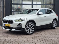 BMW X2 - sDrive20i Executive | Automaat | Trekhaak | LED | Park Assist | Navi | Cruise | LMV 19" |