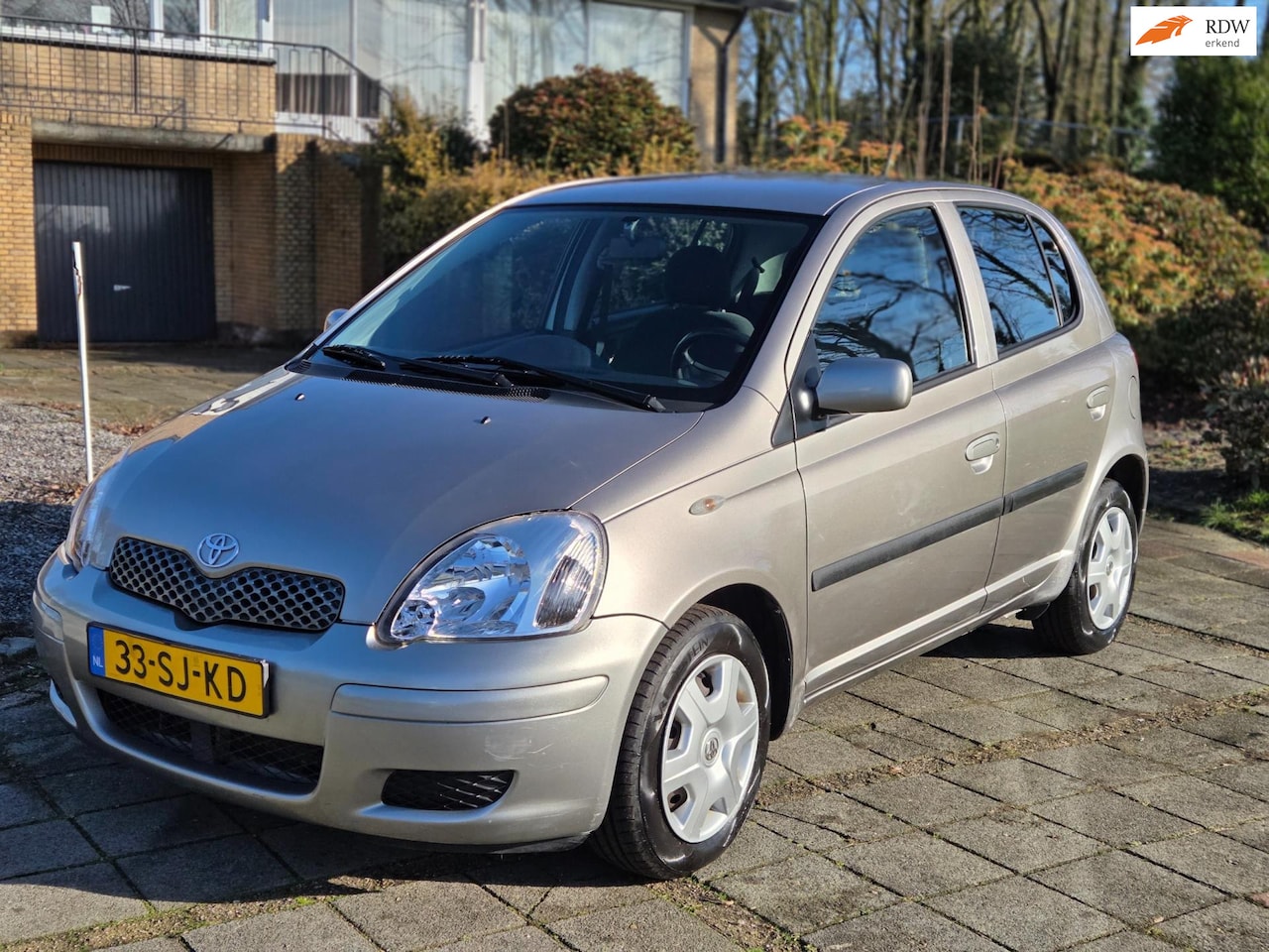 Toyota Yaris - 1.3 VVT-i Sol Airco/NAP/AUTOMAAT - AutoWereld.nl
