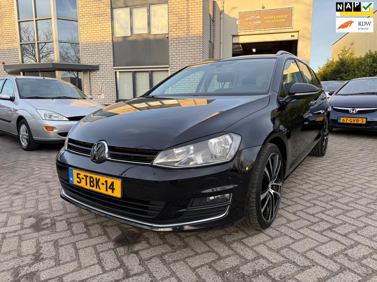 Volkswagen Golf Variant - 1.6 TDI Highline Cruise Control Airco Trekhaak - AutoWereld.nl