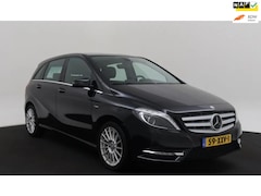 Mercedes-Benz B-klasse - 180 Org NL, NAP, Nieuwe APK, Trekhaak, Clima, Cruise, Airco, Weinig km,