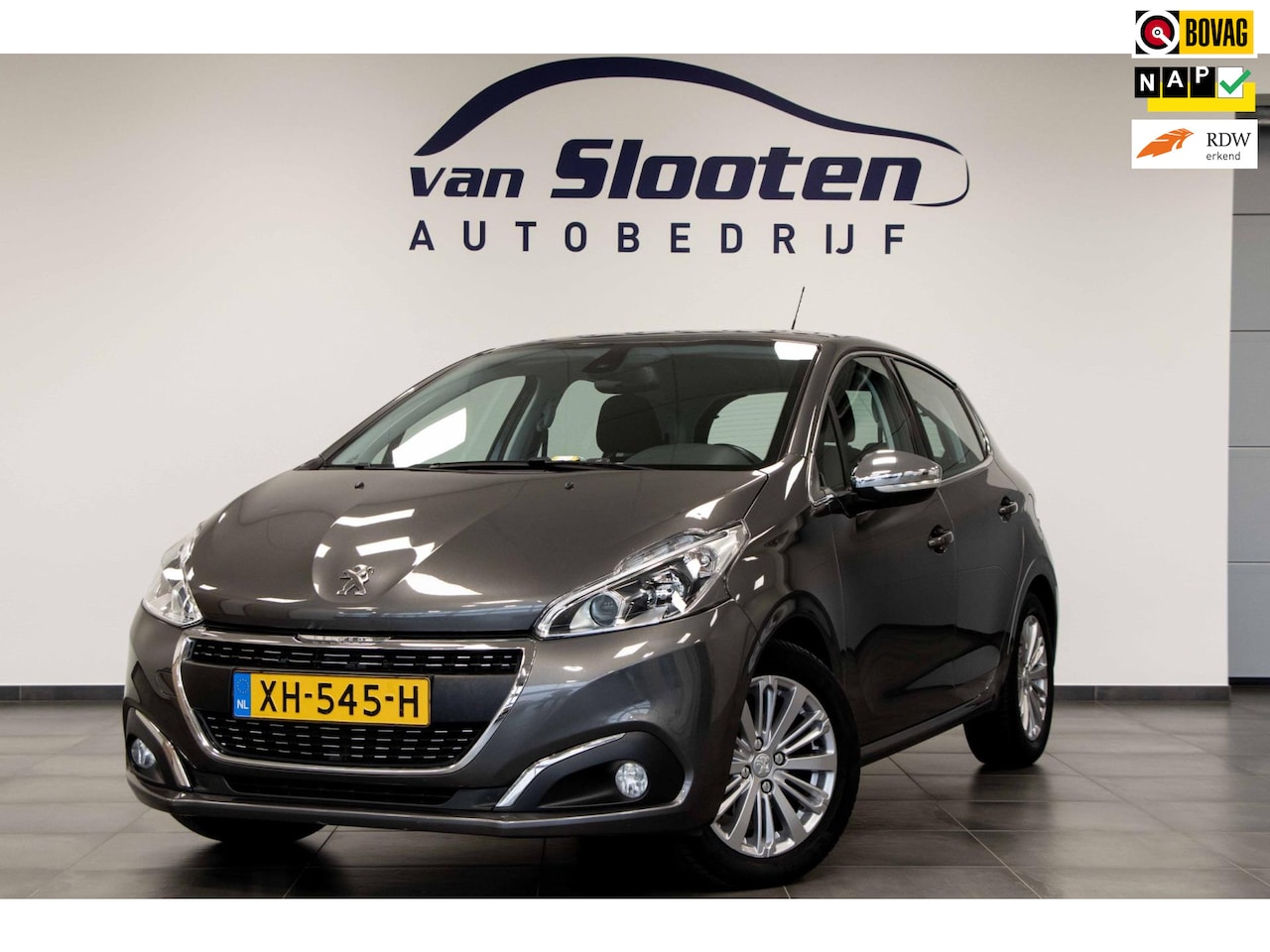 Peugeot 208 - 1.2 PureTech Allure|Navi|Cruise|DAB|16"Velgen|Carplay/AndroidAuto - AutoWereld.nl