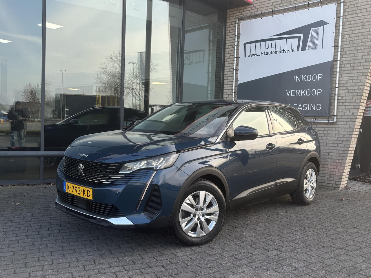 Peugeot 3008 - 1.2 PureTech Blue*NAVI*CRUISE*ECC*CARPLAY - AutoWereld.nl