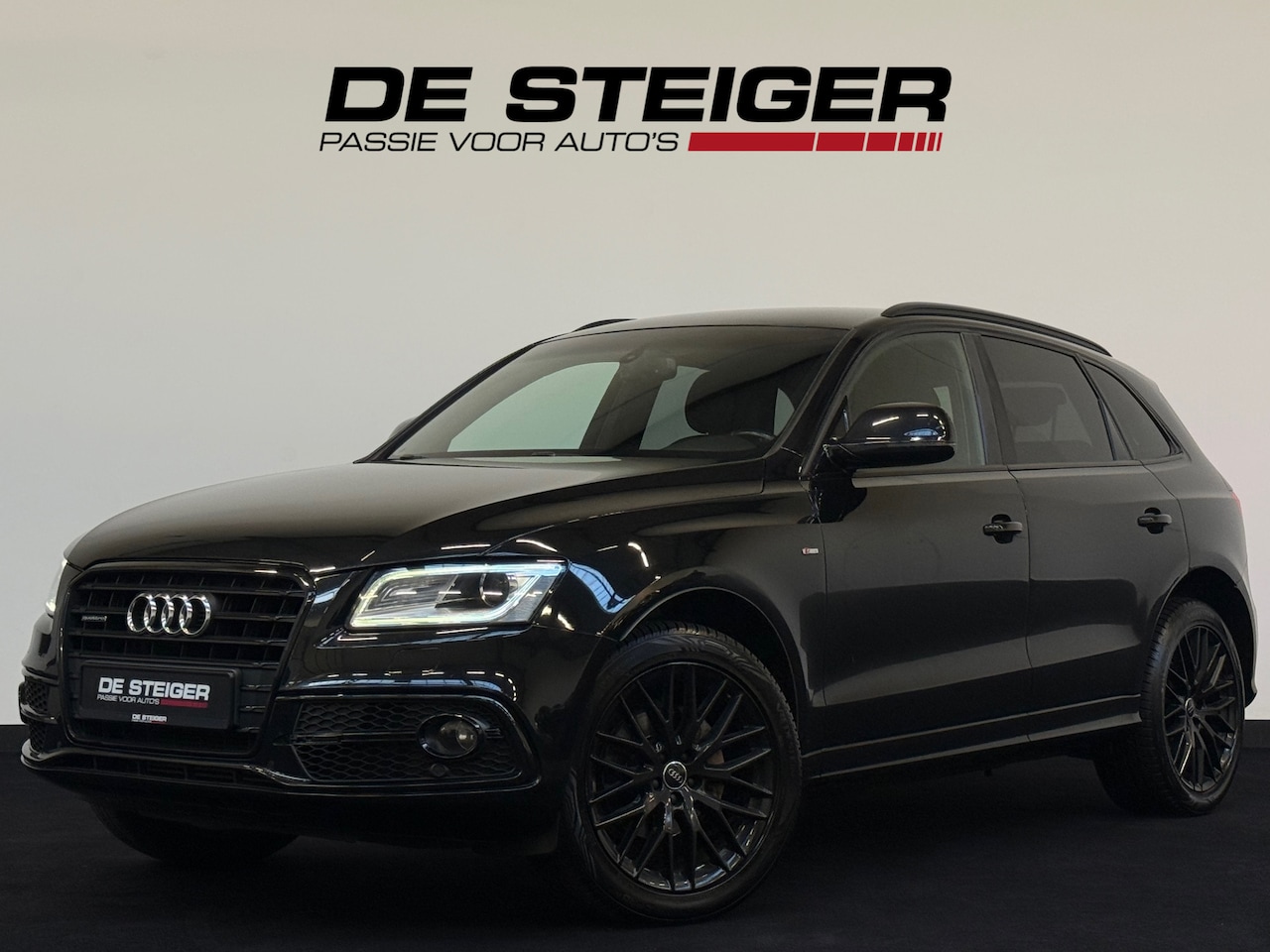 Audi Q5 - 2.0 TFSI quattro 3 x S-line Black Edition Camera - AutoWereld.nl