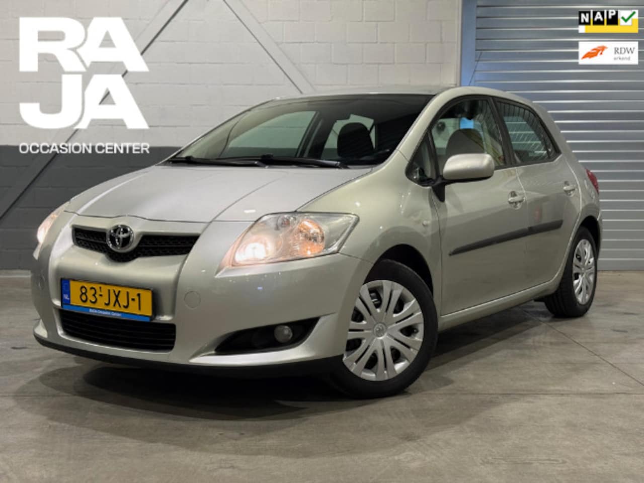 Toyota Auris - 1.6-16V Sol Automaat Cruise Clima Dealeronderhouden Trekhaak - AutoWereld.nl