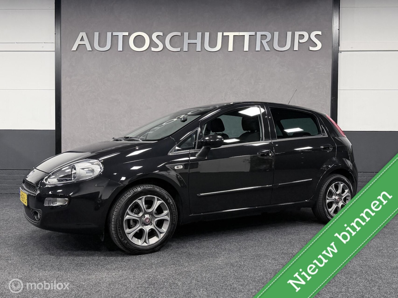 Fiat Punto Evo - 0.9 TwinAir 5 DEURS / CLIMA / NAVI / CRUISE / LMV / NAP / LUXE / 1e EIGENAAR - AutoWereld.nl