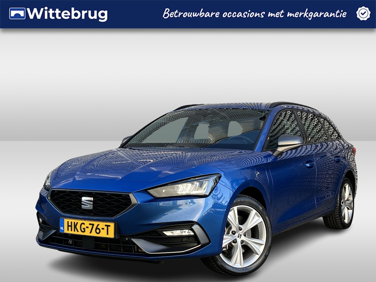 SEAT Leon Sportstourer - 1.5 TSI 204PK e-Hybrid FR Business / Navigatie / App connect / Camera / Parkeersensoren V+ - AutoWereld.nl