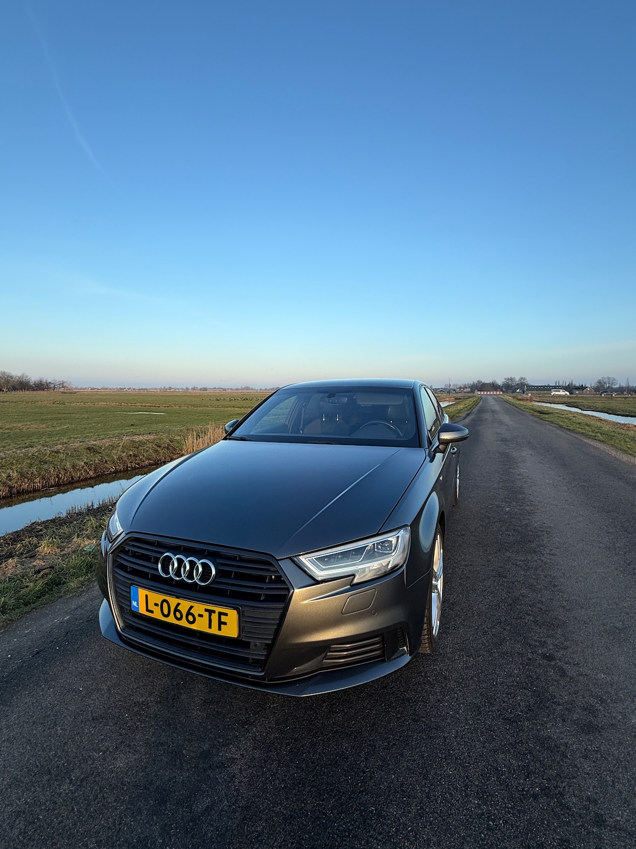 Audi A3 Sportback - 1.5 TFSI CoD Sport S Line Edition - AutoWereld.nl