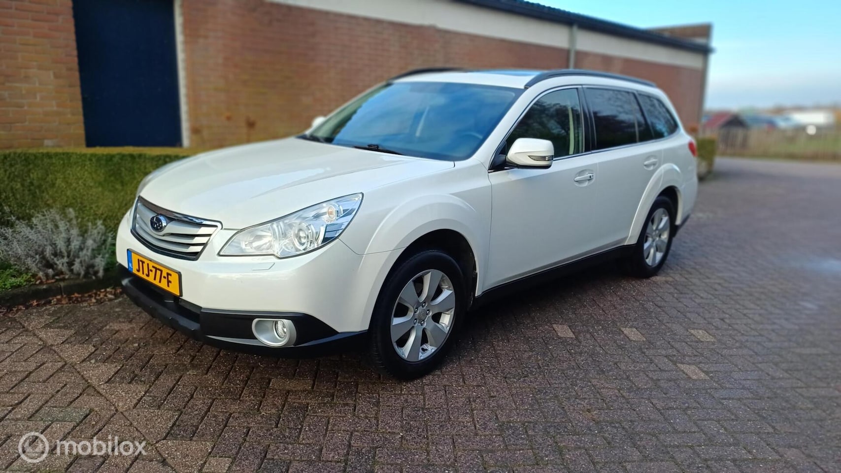 Subaru Legacy Touring Wagon - 2.5i Sport Executive 2.5i Sport Executive - AutoWereld.nl