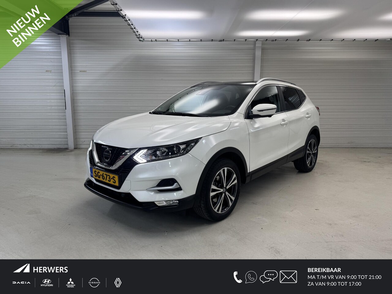 Nissan Qashqai - 1.2 N-Connecta / NL Auto / Dealer Onderhouden / Trekhaak / Navigatie / 360 Graden Camera / - AutoWereld.nl