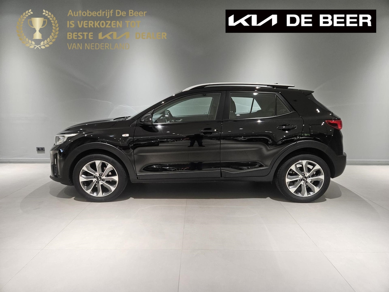 Kia Stonic - 1.0 T-GDi 100pk DynamicLine Navigatie Airco 17 Inch - AutoWereld.nl