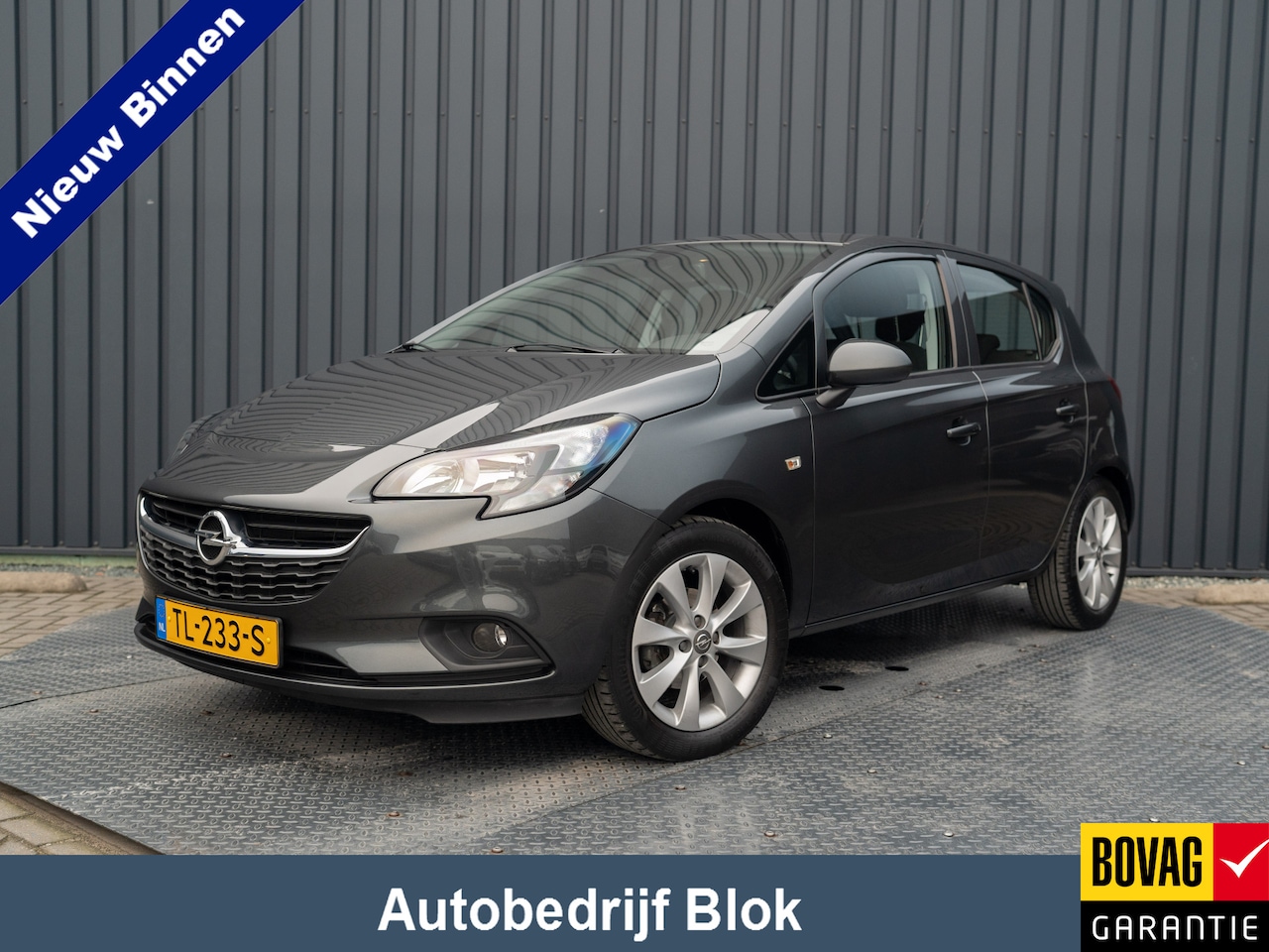 Opel Corsa - 1.4 90Pk Favourite | Trekhaak afnb. | Navi | Apple Carplay/ Android Auto | Prijs Rijklaar! - AutoWereld.nl