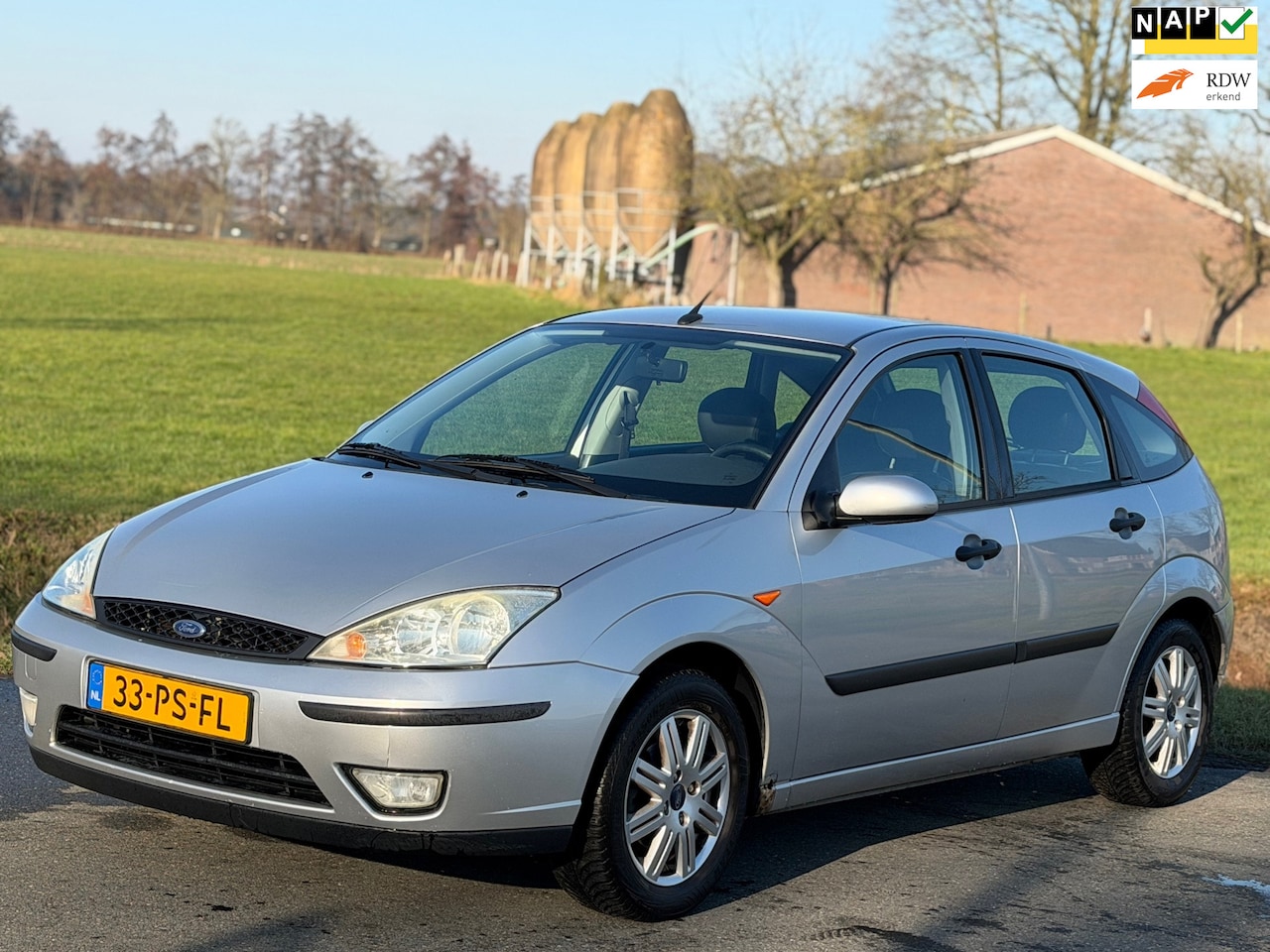 Ford Focus - 1.6-16V Futura | Nap | Jaar Apk | Leer - AutoWereld.nl