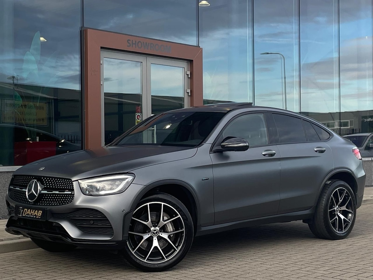 Mercedes-Benz GLC-klasse Coupé - 300e 4MATIC AMG | LEDER | MEMORY | KOELING/VERWARMING | NIGHT PAKKET | 360 | ACC | TREKHAA - AutoWereld.nl