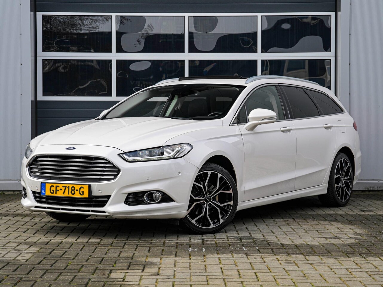 Ford Mondeo Wagon - 1.5 Titanium | Panoramadak | Keyless | Full LED | PDC v+a | Navi | Climate control | Cruis - AutoWereld.nl