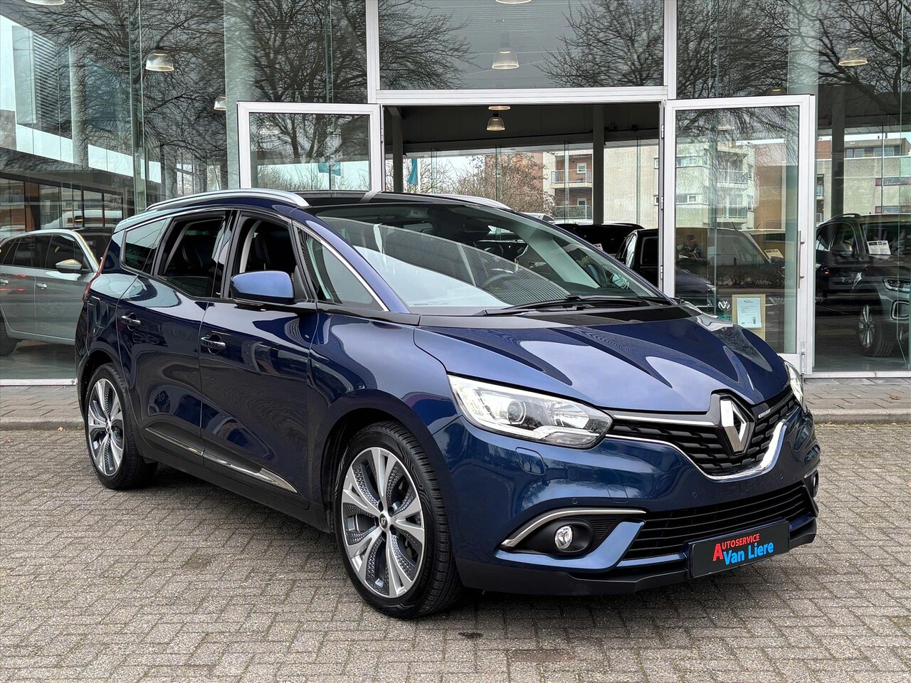 Renault Grand Scénic - TCe 116 pk Intens| Trekhaak| Navi|7 Persoons| Rijklaar incl garantiel - AutoWereld.nl