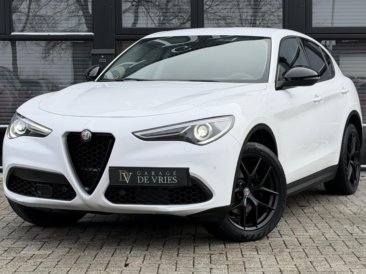 Alfa Romeo Stelvio - 2.0 T 280pk AWD Q4 Veloce Black Pack Maxton Garantie - AutoWereld.nl