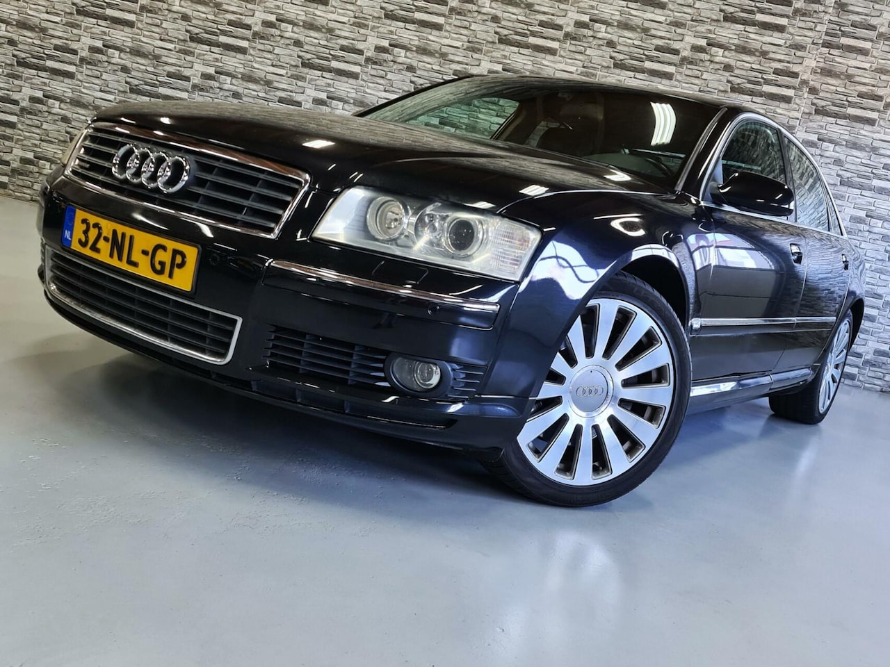 Audi A8 - 4.2 FSI V8 quattro Pro Line *NL auto*Trekhaak*NAP*! - AutoWereld.nl