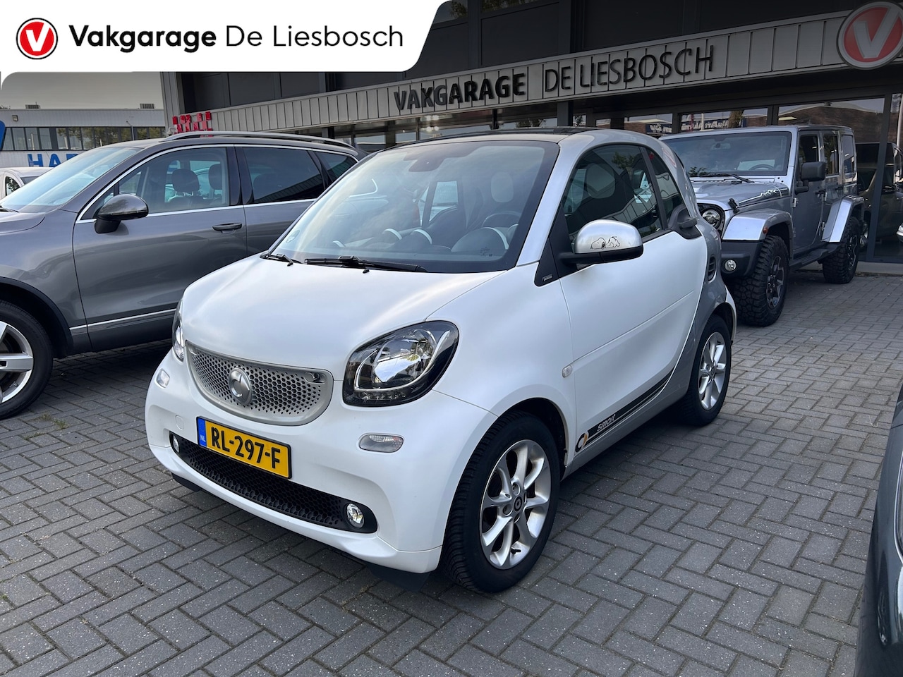 Smart Fortwo - Benzine 1.0 Proxy,Navigatie,cruise-control,stoel verwarming, - AutoWereld.nl