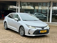Toyota Corolla - 1.8 Hybrid Style|Nieuwstaat|Origineel Nederlands|Nav|Camera|Trekhaak