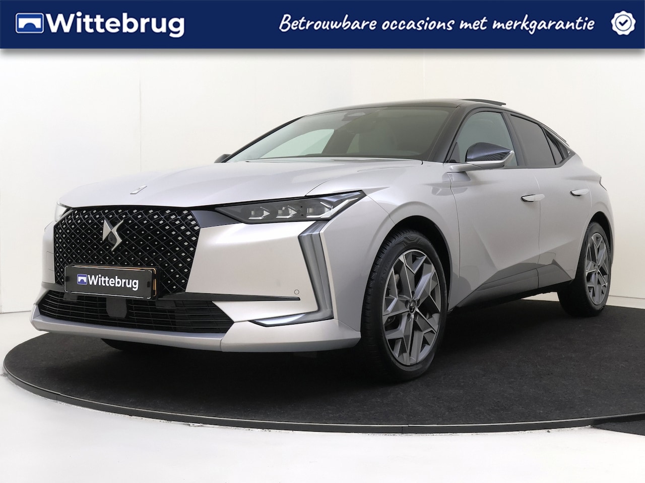 DS 4 - 1.2 PureTech Esprit De Voyage + WIT LEDEREN BEKLEDING + Panorama Schuif-Kanteldak - AutoWereld.nl
