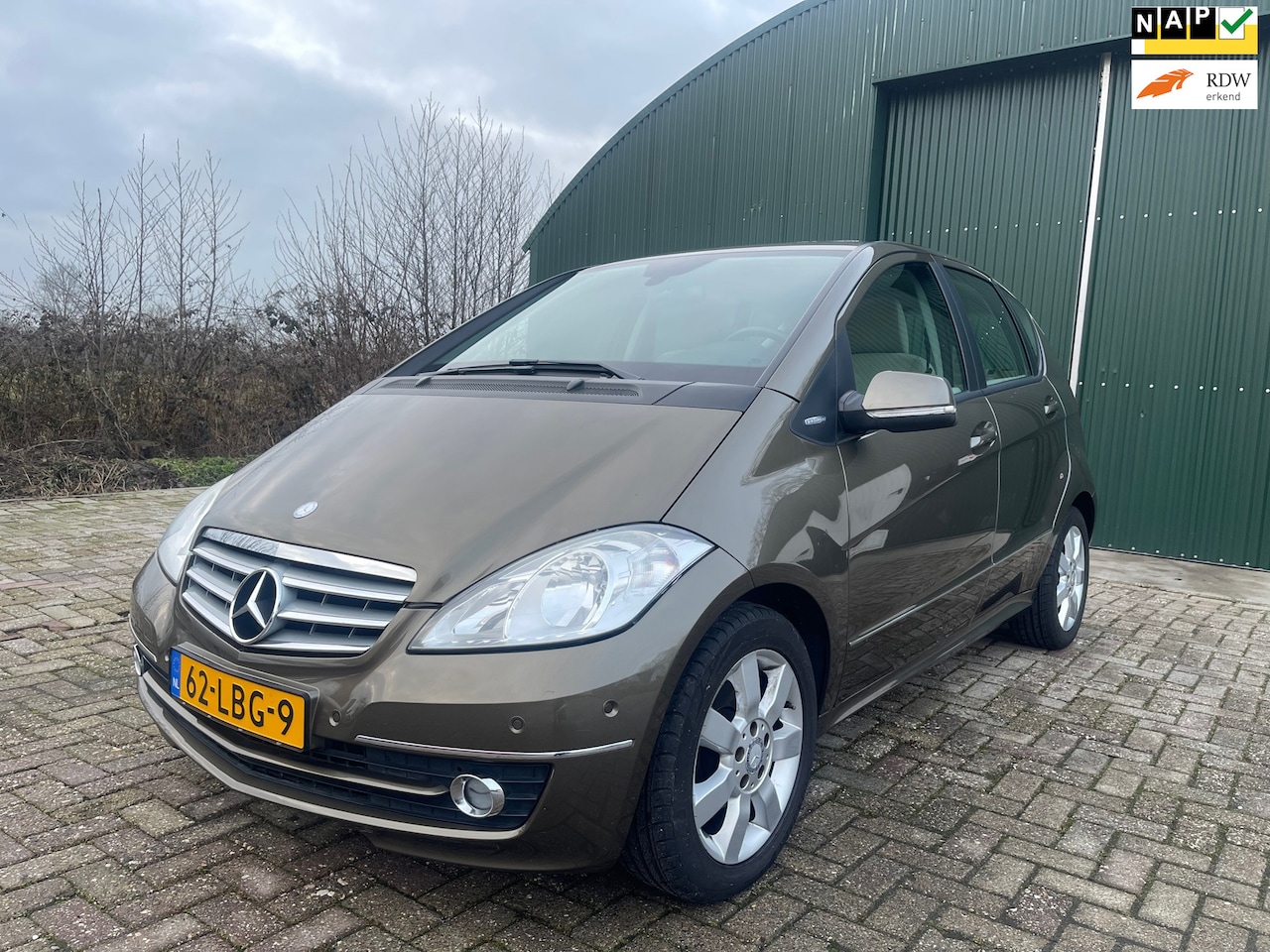 Mercedes-Benz A-klasse - 160 BlueEFFICIENCY Elegance/1e eigenaar/Dealer onder./NAP!!/Leer/Cruise/P. sensor/Panorama - AutoWereld.nl