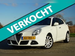 Alfa Romeo Giulietta - 1.4 T Distinctive | Bianco Divino | Clima/Cruise/LMV/Bluetooth/LED - Keurig