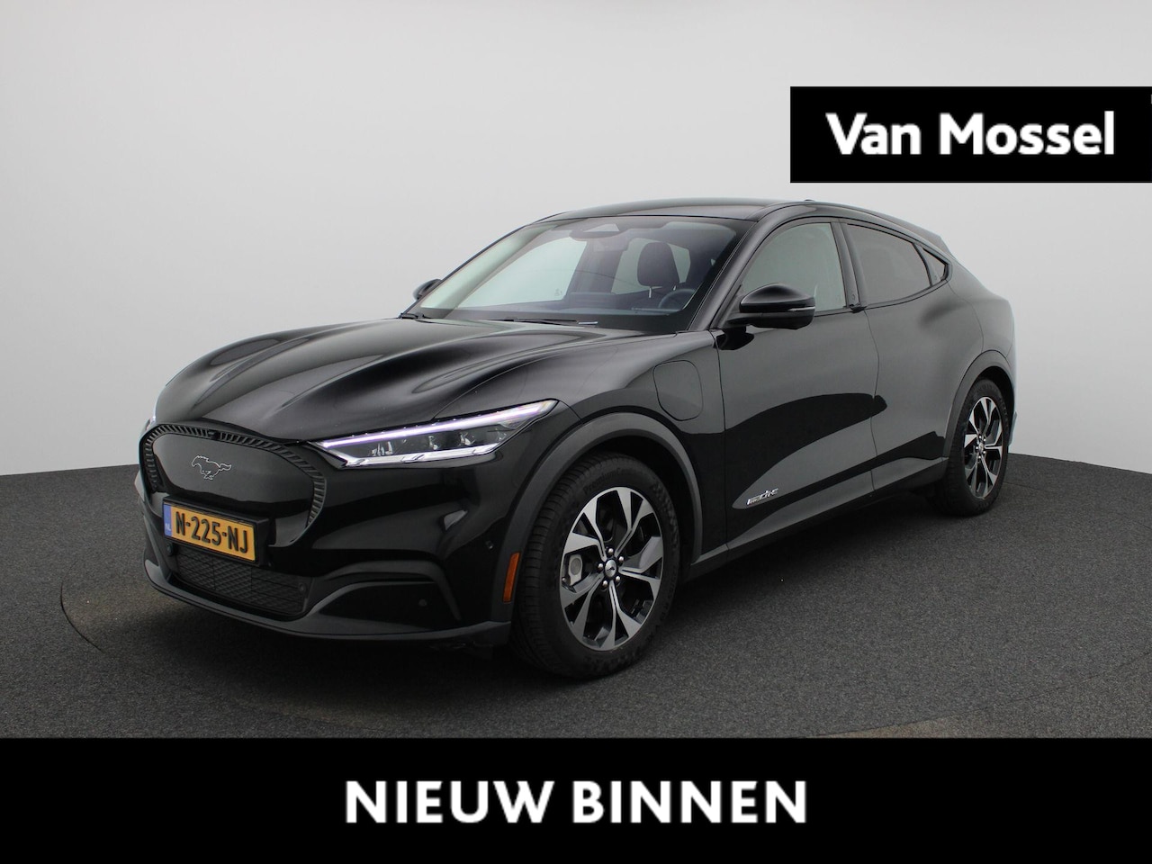 Ford Mustang Mach-E - RWD 75 kWh | 269PK | Volledig leder | B&O | Verwarmbare voorstoelen | Elektrische voorruit - AutoWereld.nl