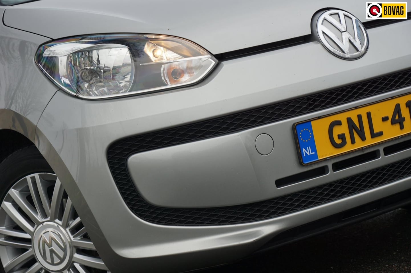 Volkswagen Up! - 1.0 up! Highline | Tungsten Silver | Airco/Cruise/LMV/PDC - Keurig! - AutoWereld.nl