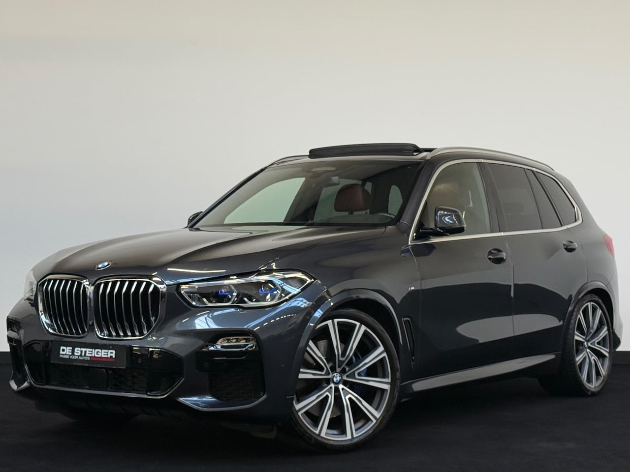 BMW X5 - XDrive40i High Executive M Sport Pano Skylounge Memory Luchtvering - AutoWereld.nl