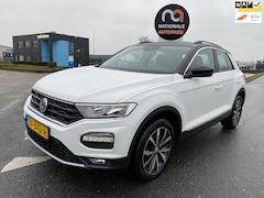 Volkswagen T-Roc - 2018 * 1.0 TSI Style * PANORAMA * DEALERONDERHOUDEN * SPOT PRIJS
