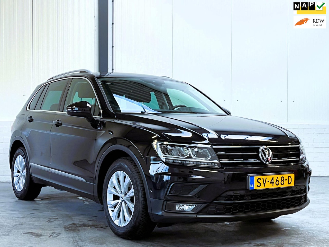 Volkswagen Tiguan - 1.4 TSI ACT Comfortline Business|Pano|Camera|Carplay|Adaptief|Stoelverwarming - AutoWereld.nl