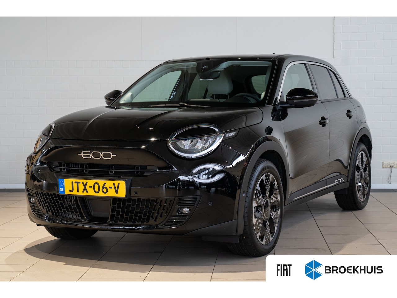 Fiat 600 - 1.2 Hybrid La Prima | Lederen Bekleding | Stoelverwarming | Climate Controle | Navigatie | - AutoWereld.nl