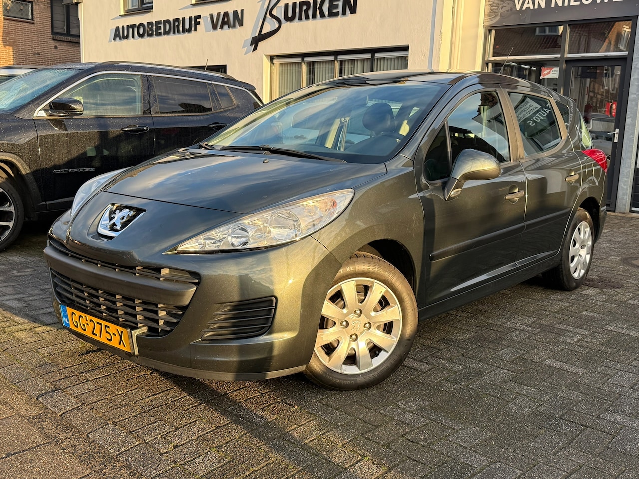 Peugeot 207 SW - 1.4 XR 1.4 XR, Trekhaak,Airco, Radio/cd-speler met AUX aansluiting - AutoWereld.nl