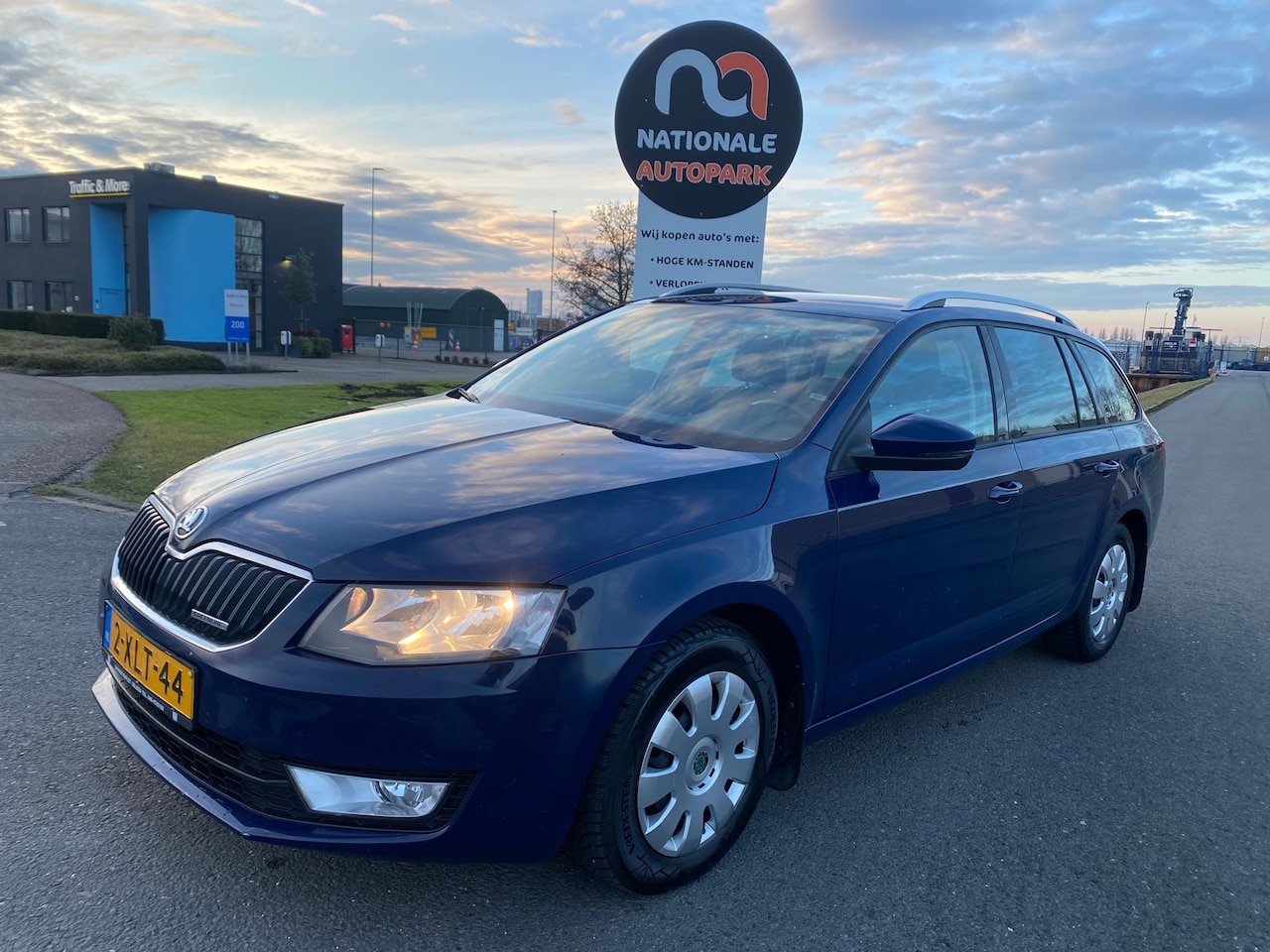 Skoda Octavia Combi - 2014 * 1.6 TDI Greenline *EURO 5 * APK TOP CAR !! - AutoWereld.nl