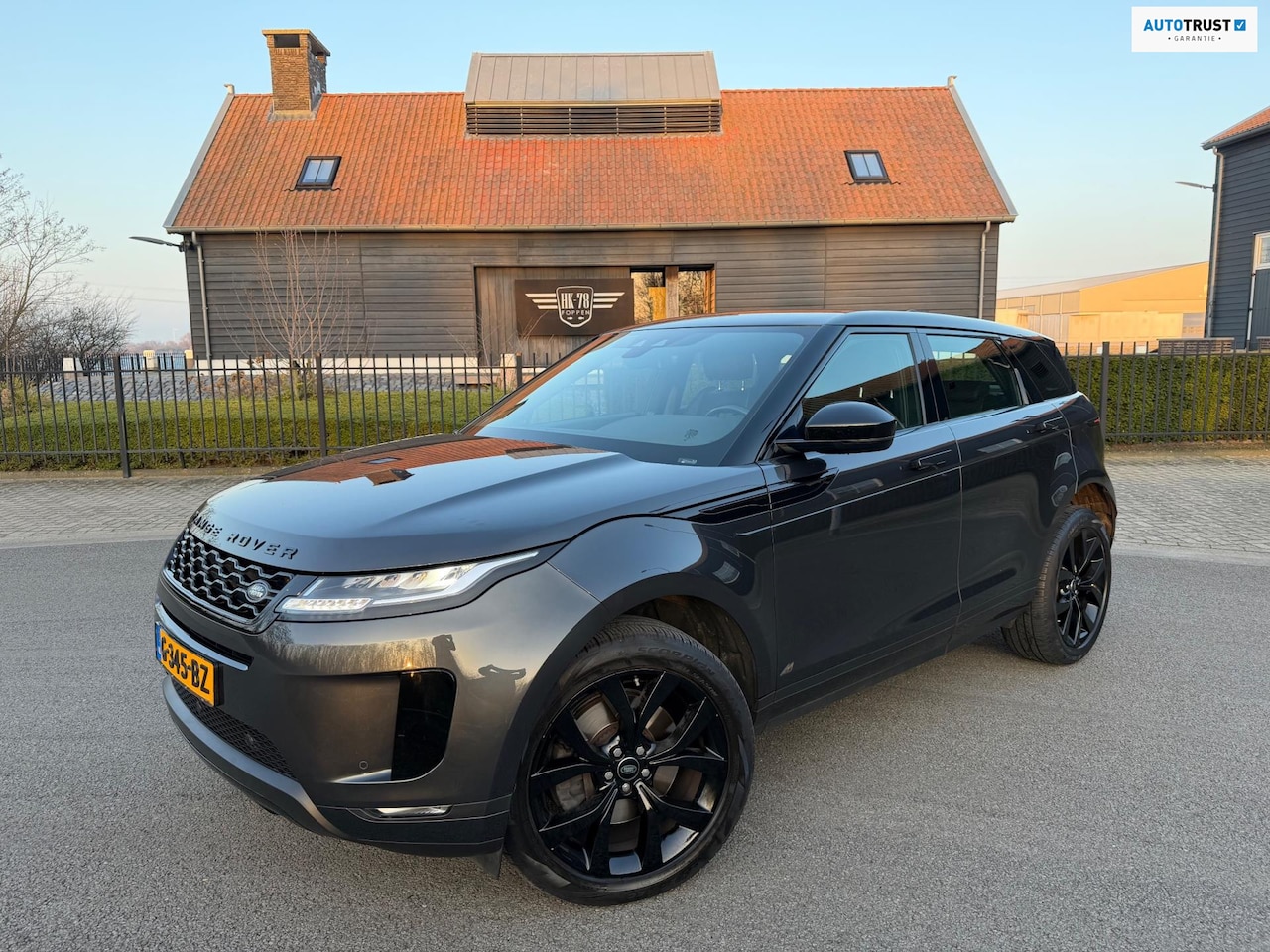 Land Rover Range Rover Evoque - 2.0 D180 AWD R-Dynamic SE Leer Navi Led-Xenon Meridia Soundsysteem, - AutoWereld.nl