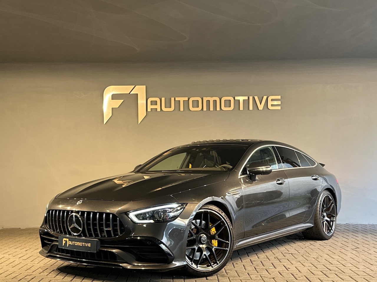 Mercedes-Benz AMG GT 4-Door Coupe - AMG 43 4M+ Premium+ Kuip - AutoWereld.nl