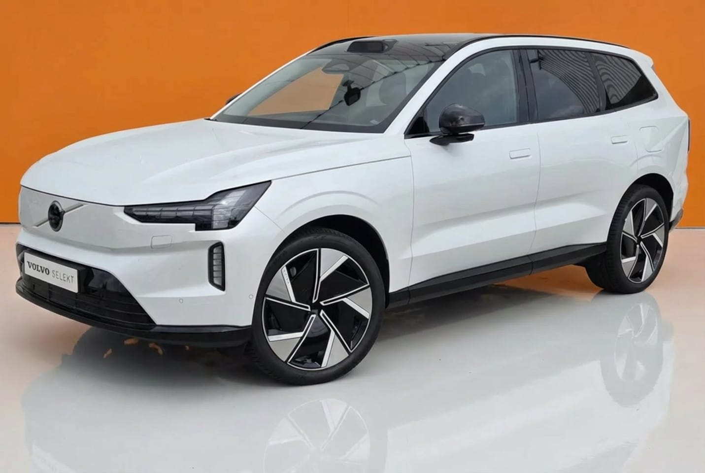 Volvo EX90 - Ultra Pure Electric AWD | Luchtvering | BOSE Audio | - AutoWereld.nl