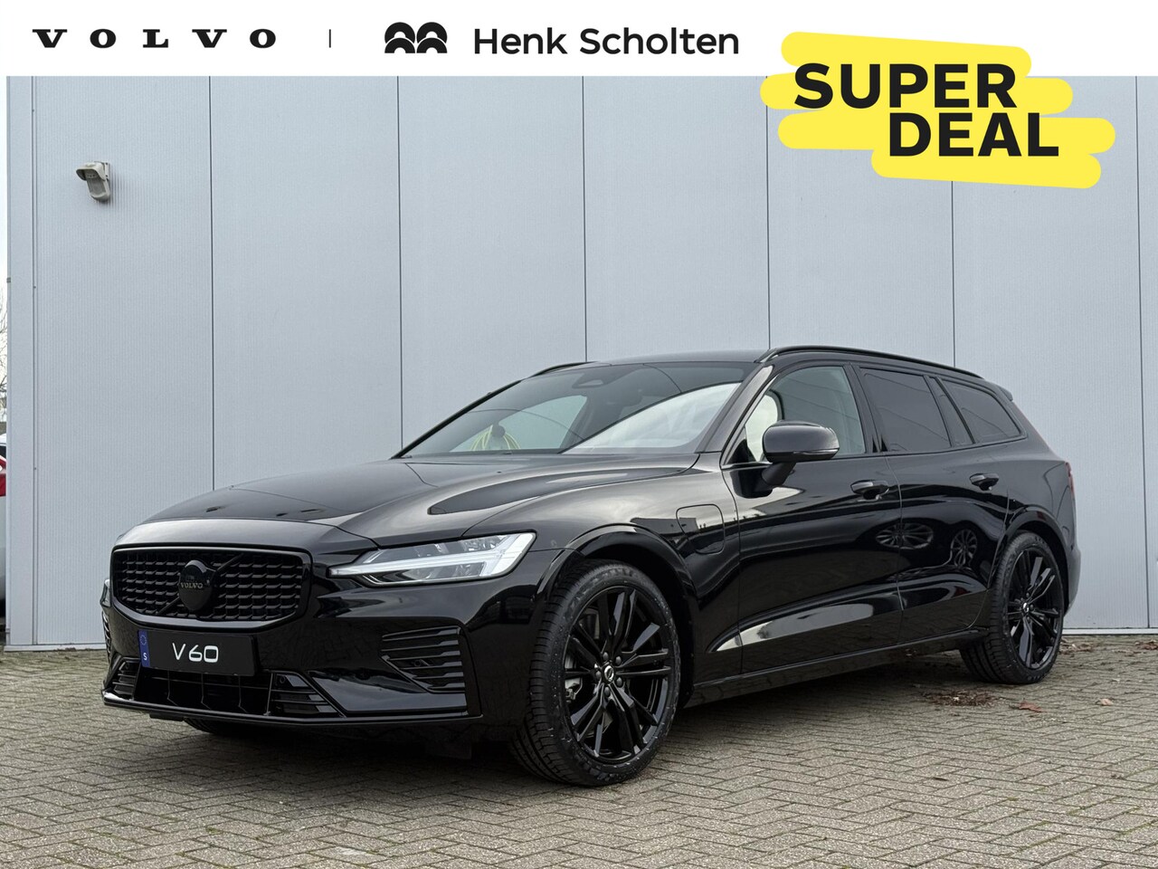 Volvo V60 - T6 AWD AUT8 350PK Plus Black Edition | **DIRECT LEVERBAAR** Onyx Black metallic | Nappa Le - AutoWereld.nl
