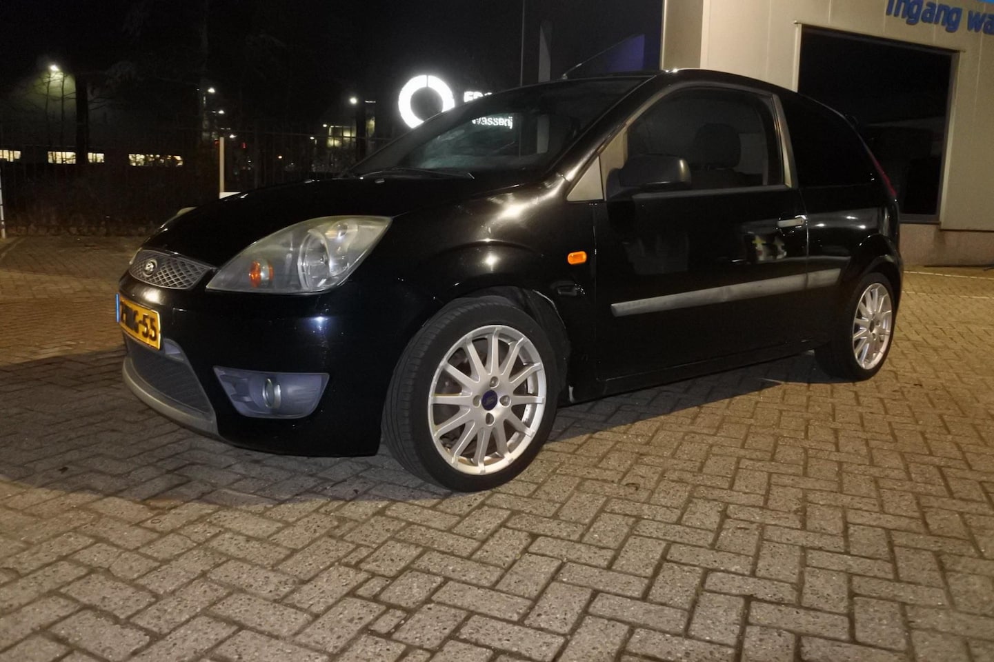 Ford Fiesta - 1.6-16V Futura sport 1.6-16V airco , apk , div exstra,s - AutoWereld.nl