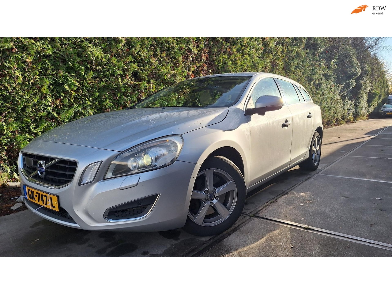 Volvo V60 - 2.4 D5 Summum 2.4 D5 Summum - AutoWereld.nl