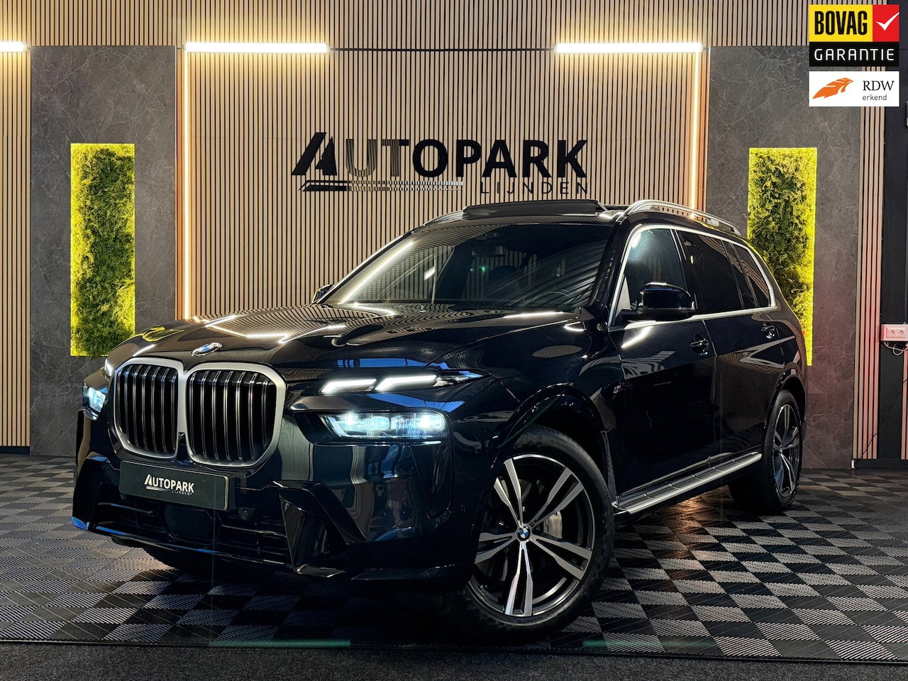 BMW X7 - XDrive40i M-Sport|Softclose|Keyless|HUD|7Pers.|Skylounge|360 CAM|Dealer Onderhouden|Garant - AutoWereld.nl